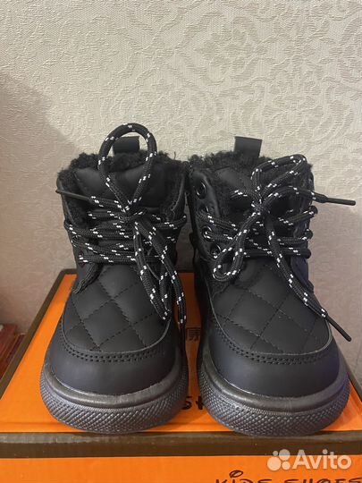 Новые Демисезонные ботинки 23