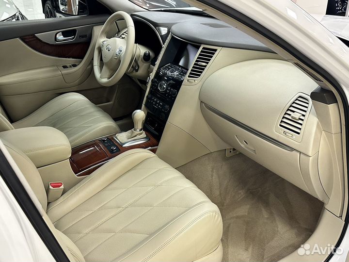Infiniti FX37 3.7 AT, 2012, 160 000 км