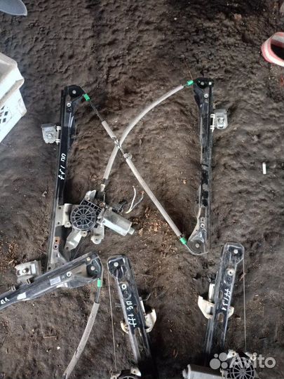 Стеклоподъемник Ford Focus 1 wagon 2.0L MFI-zeta