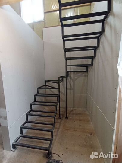 Каркас лестницы