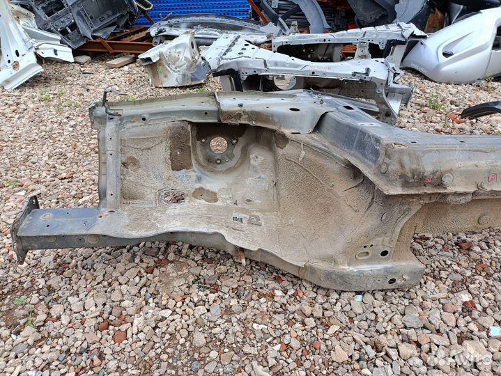 Лонжерон передний левый Kia Sportage III (SL) 201