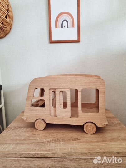 Автобус деревянный
