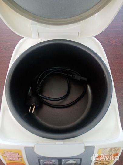 Мультиварка Panasonic SR-DF101 (3 литра)