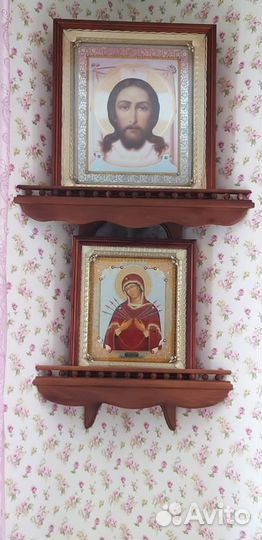 Полочка для икон угловая