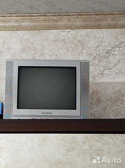 Телевизор samsung