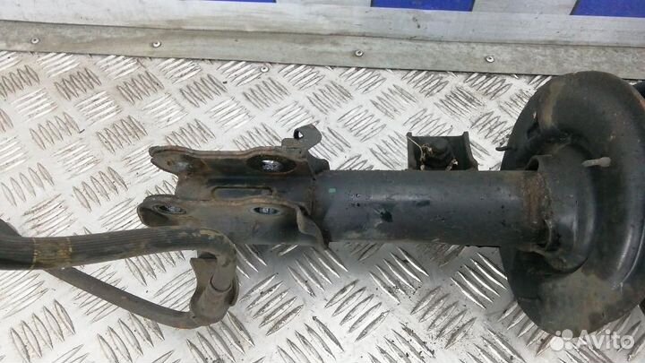 Стойка амортизатора переднего правого Kia Ceed