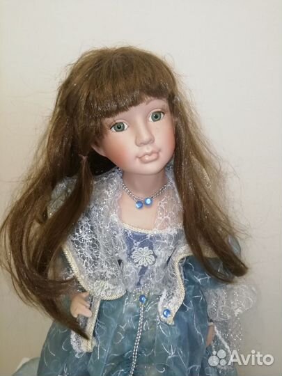 Кукла фарфоровая большая