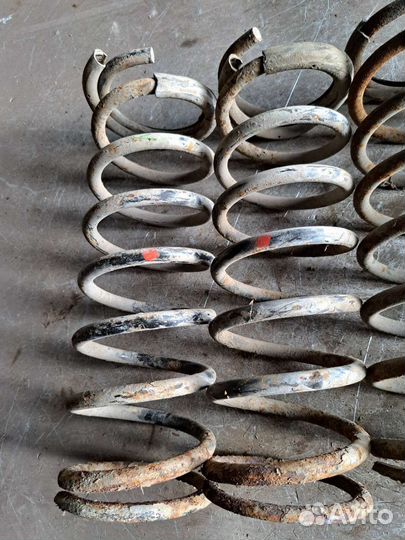 Пружины задние на Ягуар x-type