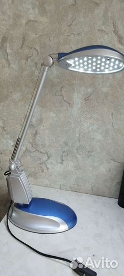 Лампа настольная