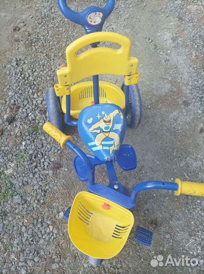 Детский велосипед с ручкой