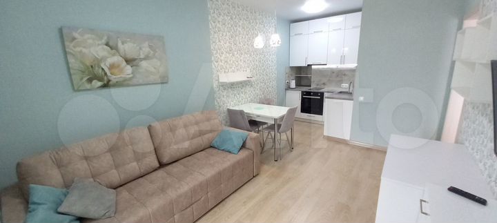 2-к. квартира, 43 м², 4/10 эт.