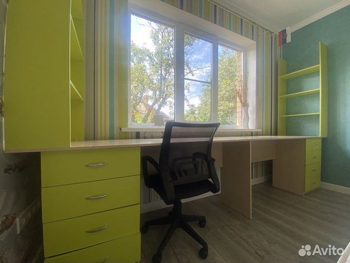 Письменный стол