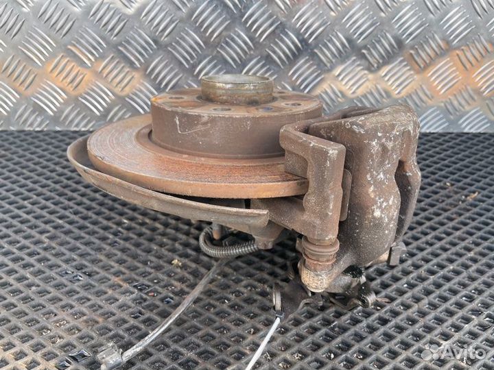 Кулак поворотный задний Opel Zafira A F75 Z22SE