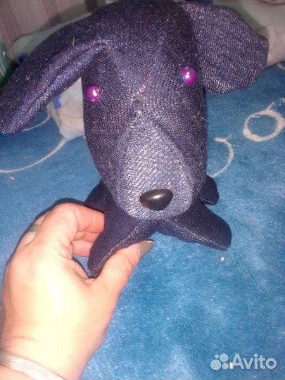 Собака игрушка