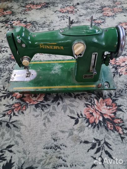 Швейна машина Minerva 233