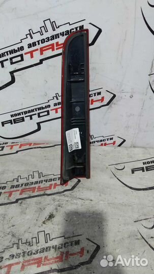 Фонарь nissan note E11 NE11 ZE11 63780 на крышу пр