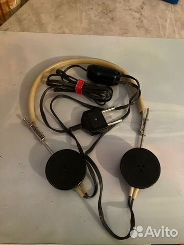 Наушники с микрофоном