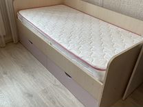 Детская кровать с матрацем
