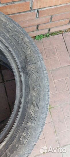Goodyear UltraGrip 500 255/55 R18