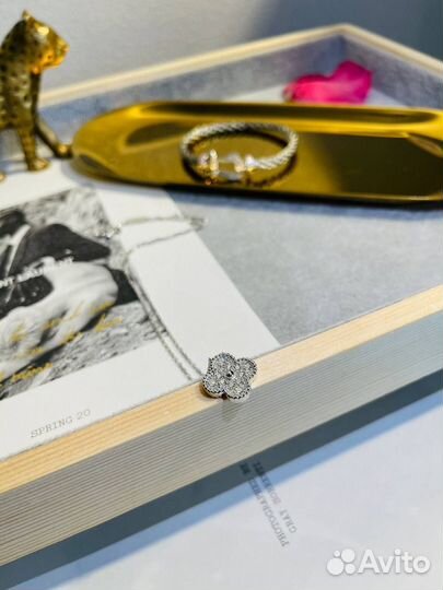 Van cleef подвеска клевер