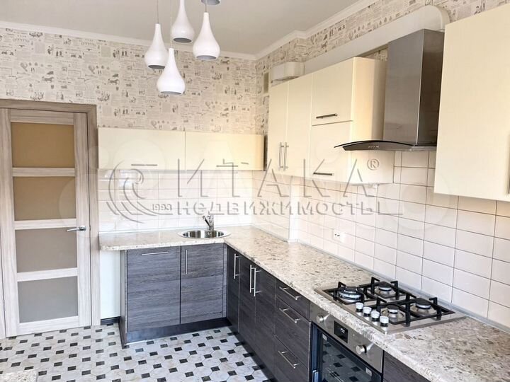 2-к. квартира, 53,2 м², 2/4 эт.