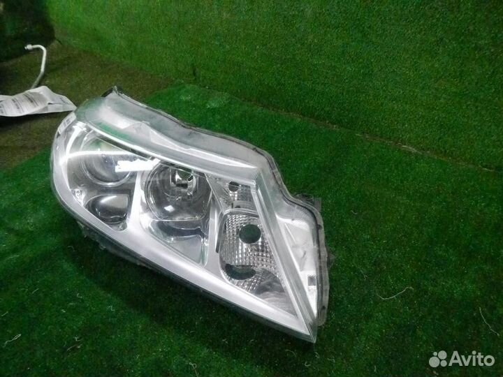 Фара правая Suzuki Vitara 2 (2014-2019) галоген