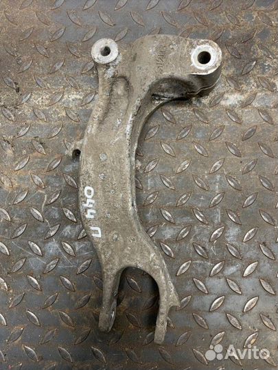 Вилка амортизатора передняя правая Audi A4 A5 B9