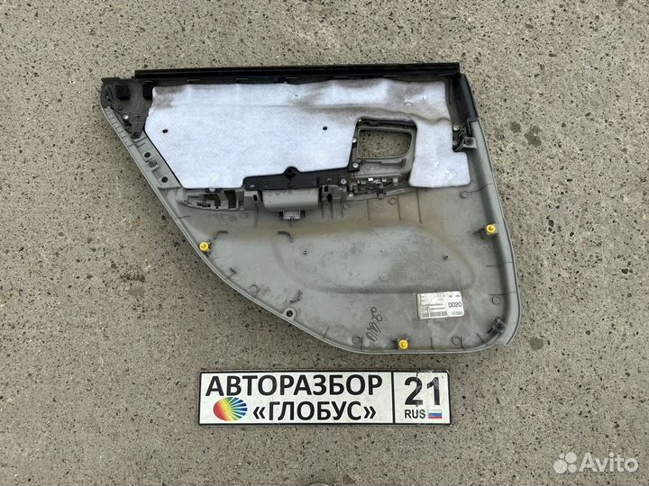 Обшивка двери задняя правая Kia Cerato 08