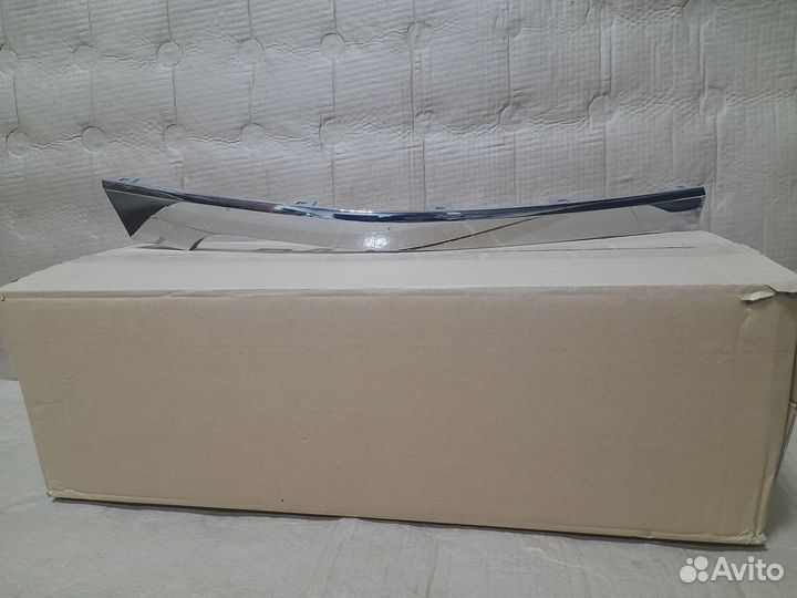 Накладка заднего бампера хром Volkswagen Touareg