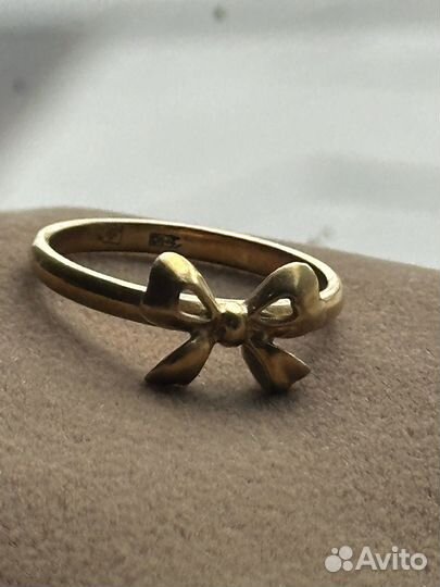 Золотое кольцо 750 проба 3.72г