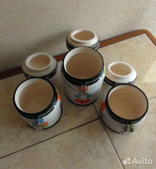 Керамические банки с крышкой