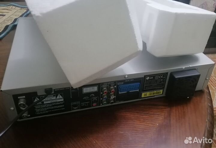 Dvd vhs рекордер LG 576X