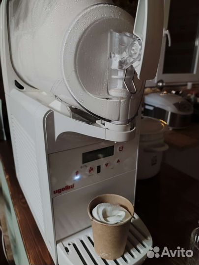 Фризер для мягкого мороженого бу