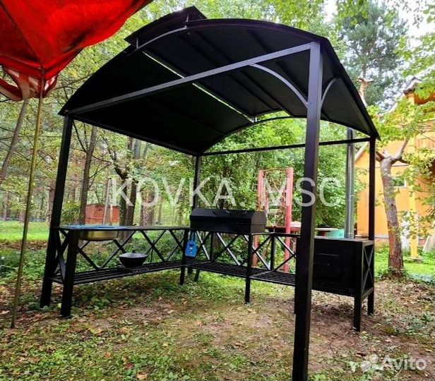Беседка с мангалом