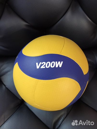 Волейбольный мяч