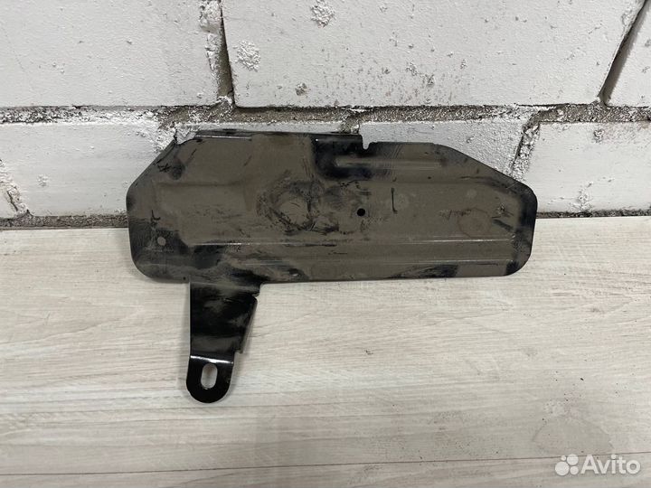 Защитный кожух топливопроводов bmw F20