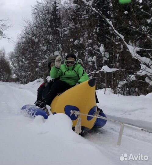 Водный надувной банан для катания