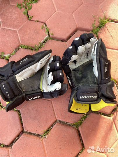 Хоккейная форма Bauer (нагрудник, трусы, краги) бу