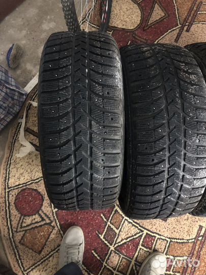 Bridgestone Ice Cruiser 5000 235/60 R16