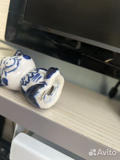 Фигурки сувенирные гжель