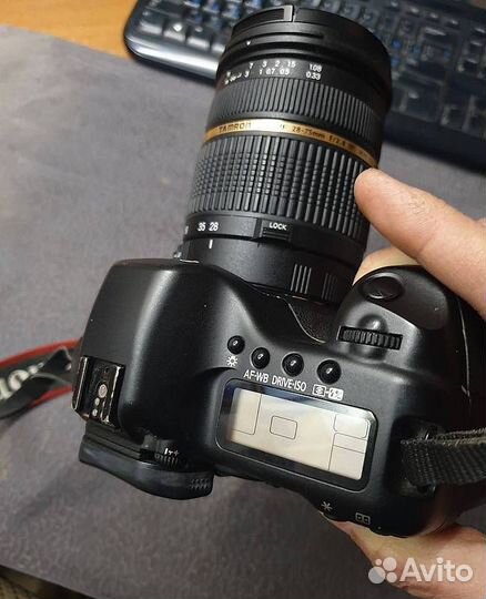 Фотоаппарат canon eos 5D