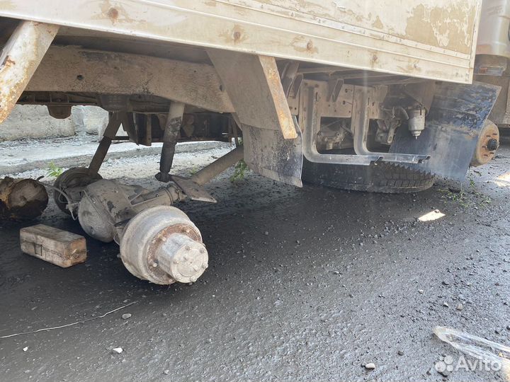 Isuzu Elf NHR54C по запчастям