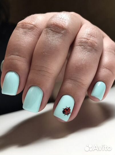 Маникюр с покрытием гель-лаком