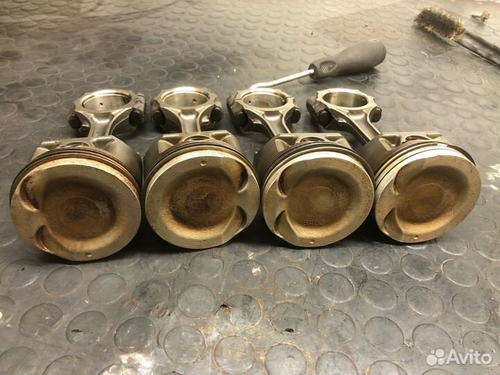 Поршень с шатуном Suzuki SX4 m16a