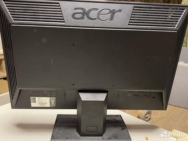 Монитор Acer V193W б/у