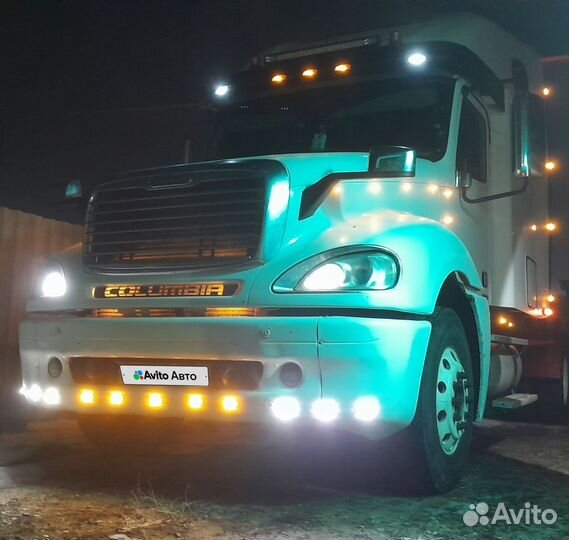Freightliner Columbia, 2004