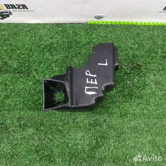 Кожух замка передней левой двери Audi A4