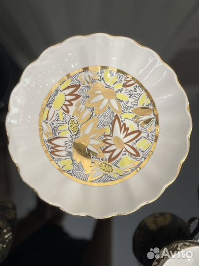 Чайный сервиз на 12 персон