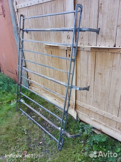 Багажник на крышу автомобиля