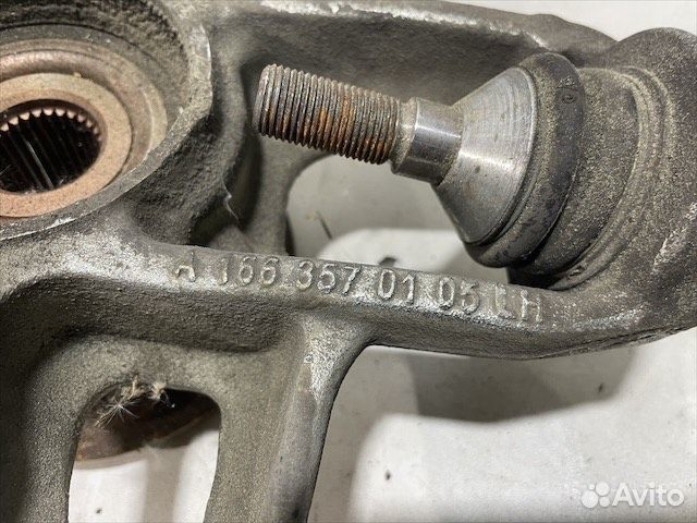 Кулак задний левый Мерседес x166 w166 ML GL